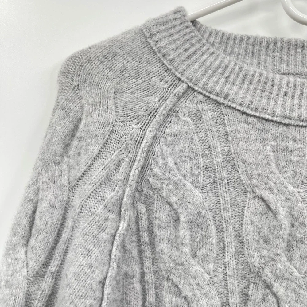 Aerie Cable Knit Sweater Grey Crew Neck Long Sleeve‎ Cozy Pullover Women's S